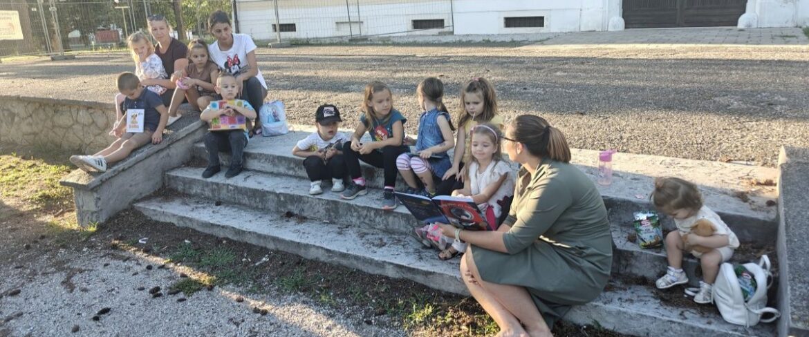 Priče pod vedrim nebom – održana druga Ljetna čitaonica ispred dvorca Batthyany