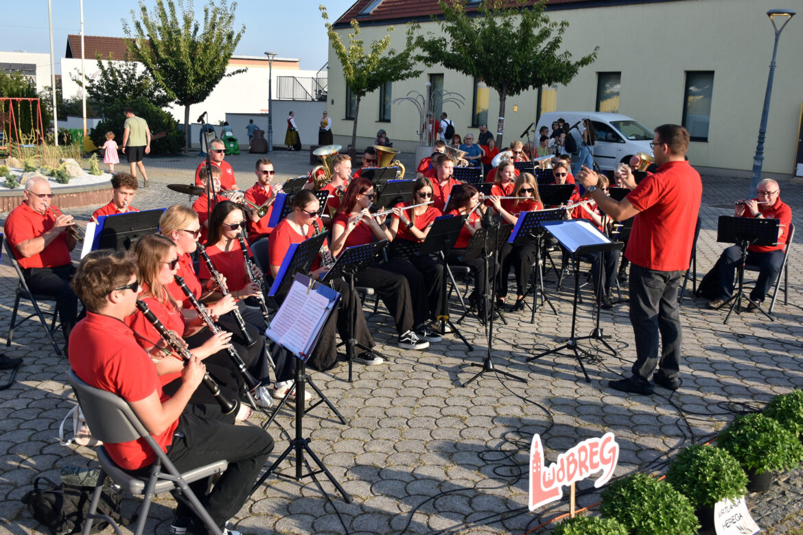Promenadni koncert Puhačkog orkestra grada Ludbrega