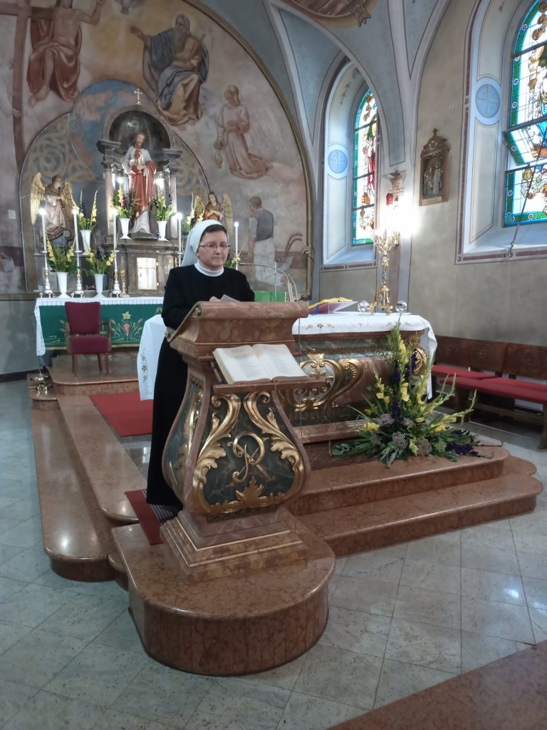 Mladi iz župe Presvetog Trojstva pripremaju glazbeno-scenski prikaz “Biti svjetlo”