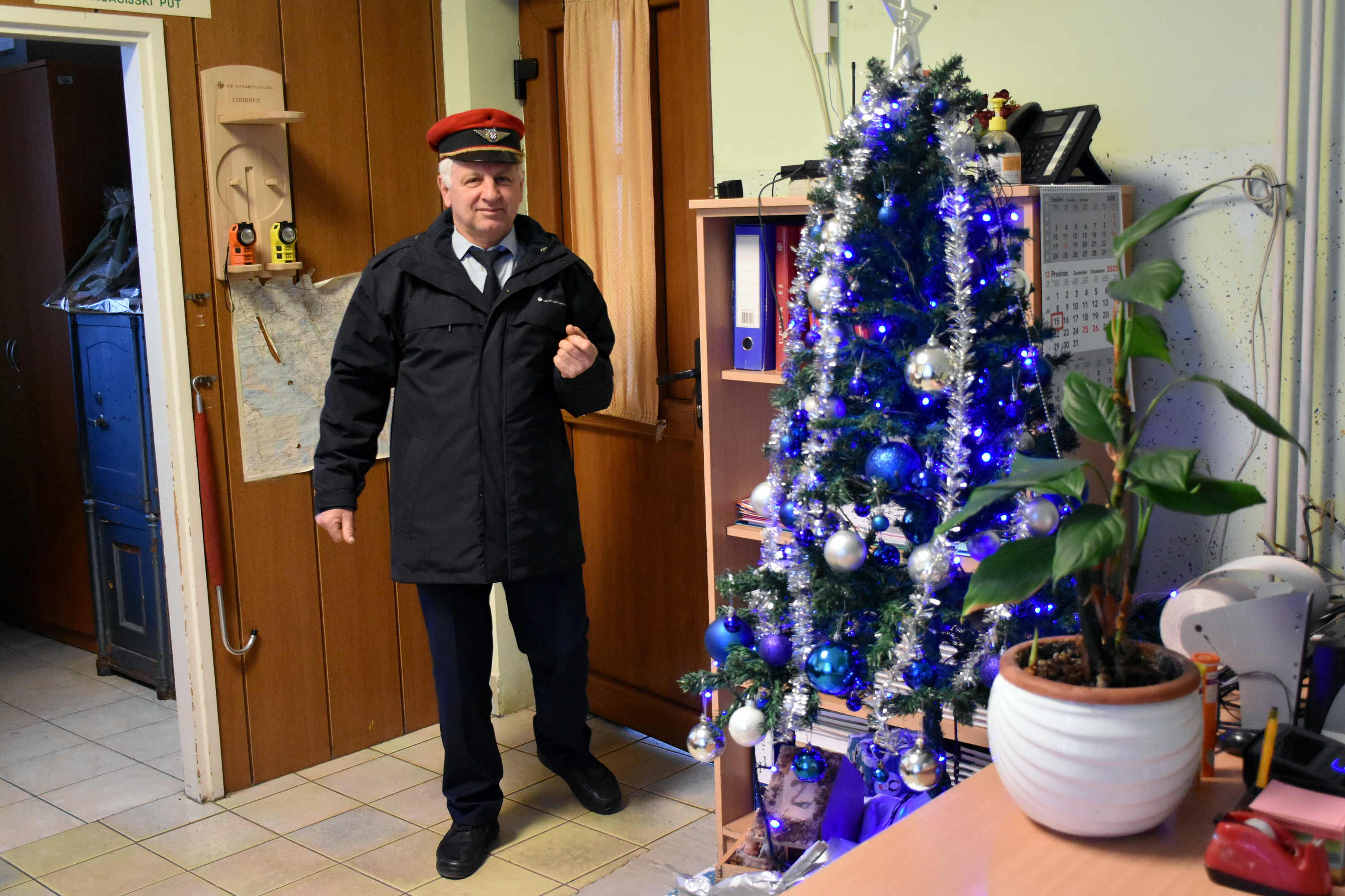 Prometnik Vlado Herceg aktivan i sa 47 godina radnog staža