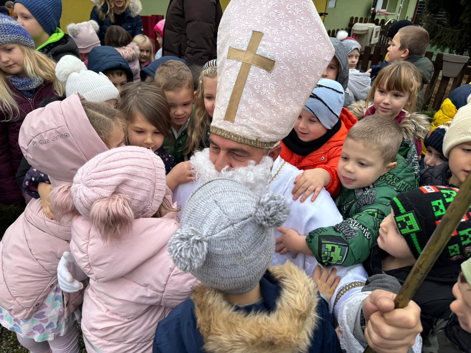 Sveti Nikola obišao najmlađe Ludbrežane: veselje u vrtićima