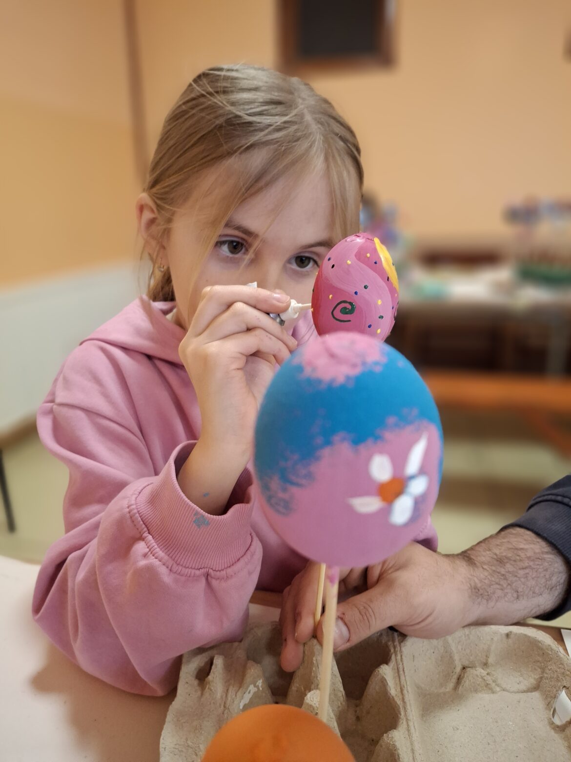 Likovno udruženje Ludbreg organiziralo tradicionalnu uskrsnu radionicu u Vinogradima Ludbreškim