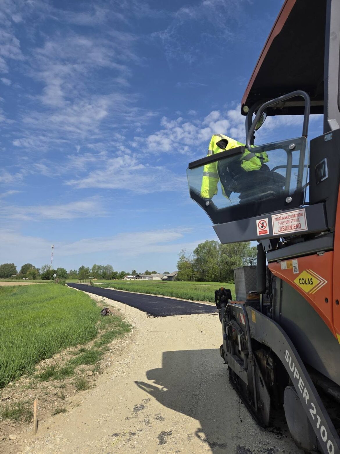 U tijeku asfaltiranje ceste Martijanec – Madaraševec