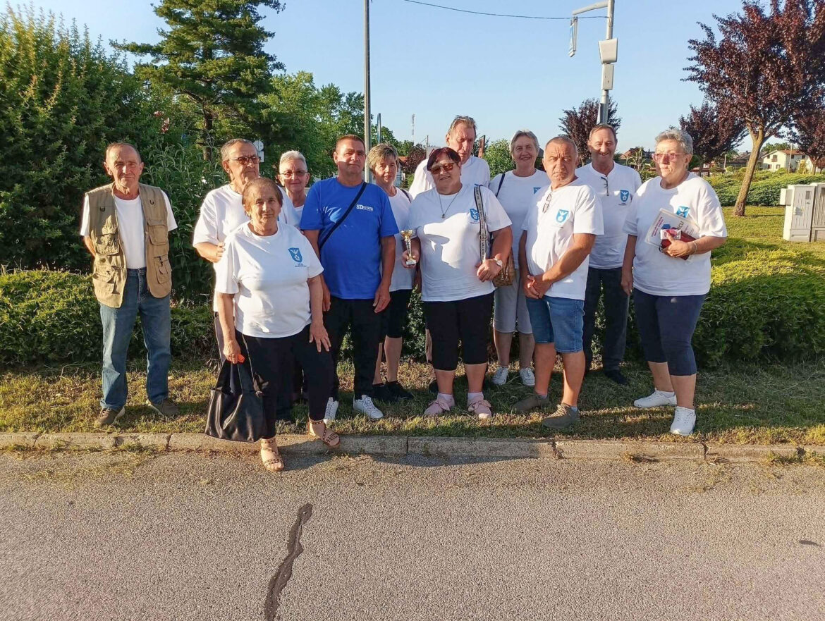 UDRUGA UMIROVLJENIKA VELIKI BUKOVEC Brinu o starijima, organiziraju brojne aktivnosti i odnose pobjede na sportskim igrama